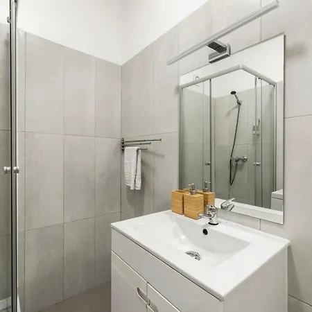 Equador By Olala Homes * 卡斯凯什